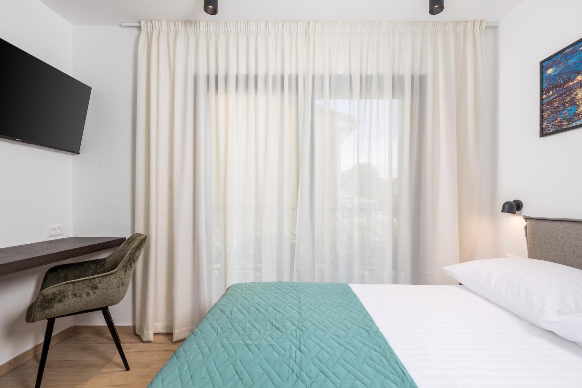Apartmani Vila Mara M 1 Heated Pool Omišalj Exterior foto